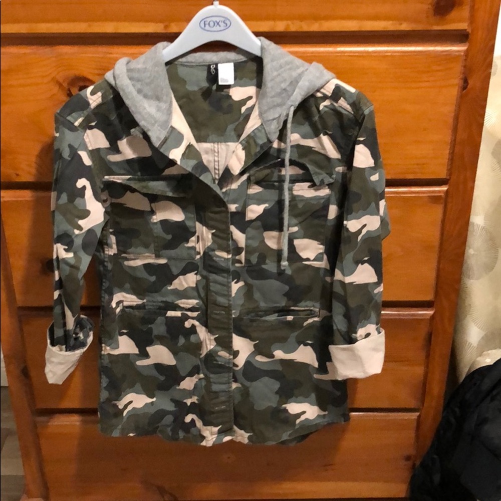 H&M camouflage hoodie